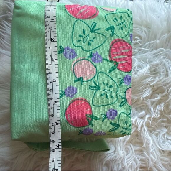 CLINIQUE X DRAWRBERTSON MAKEUP BAG – FRUIT PRINT - Picture 9 of 17